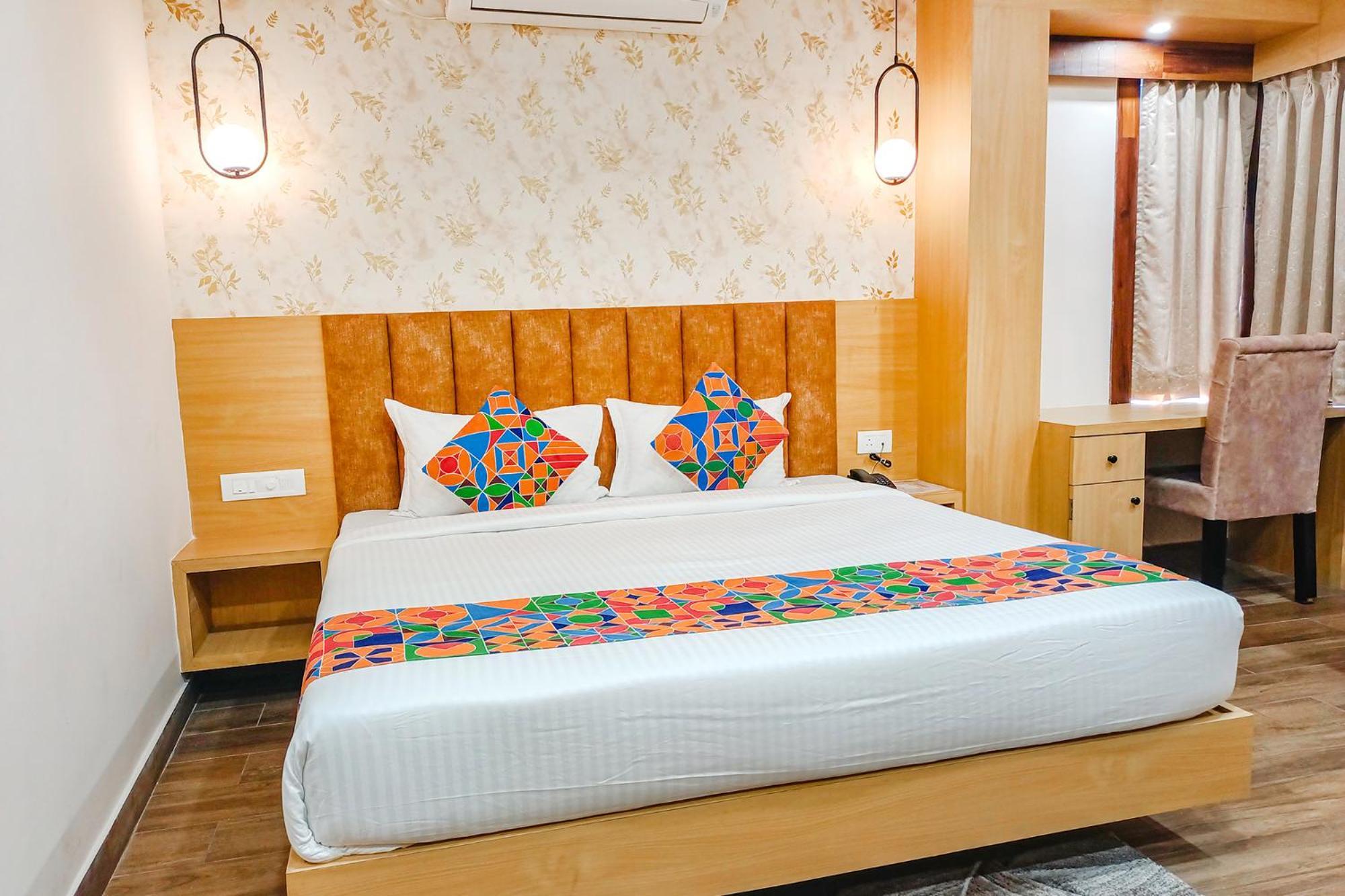 Fabhotel Sonali Golden Palace - Nr Bhubaneswar Railway Station Экстерьер фото