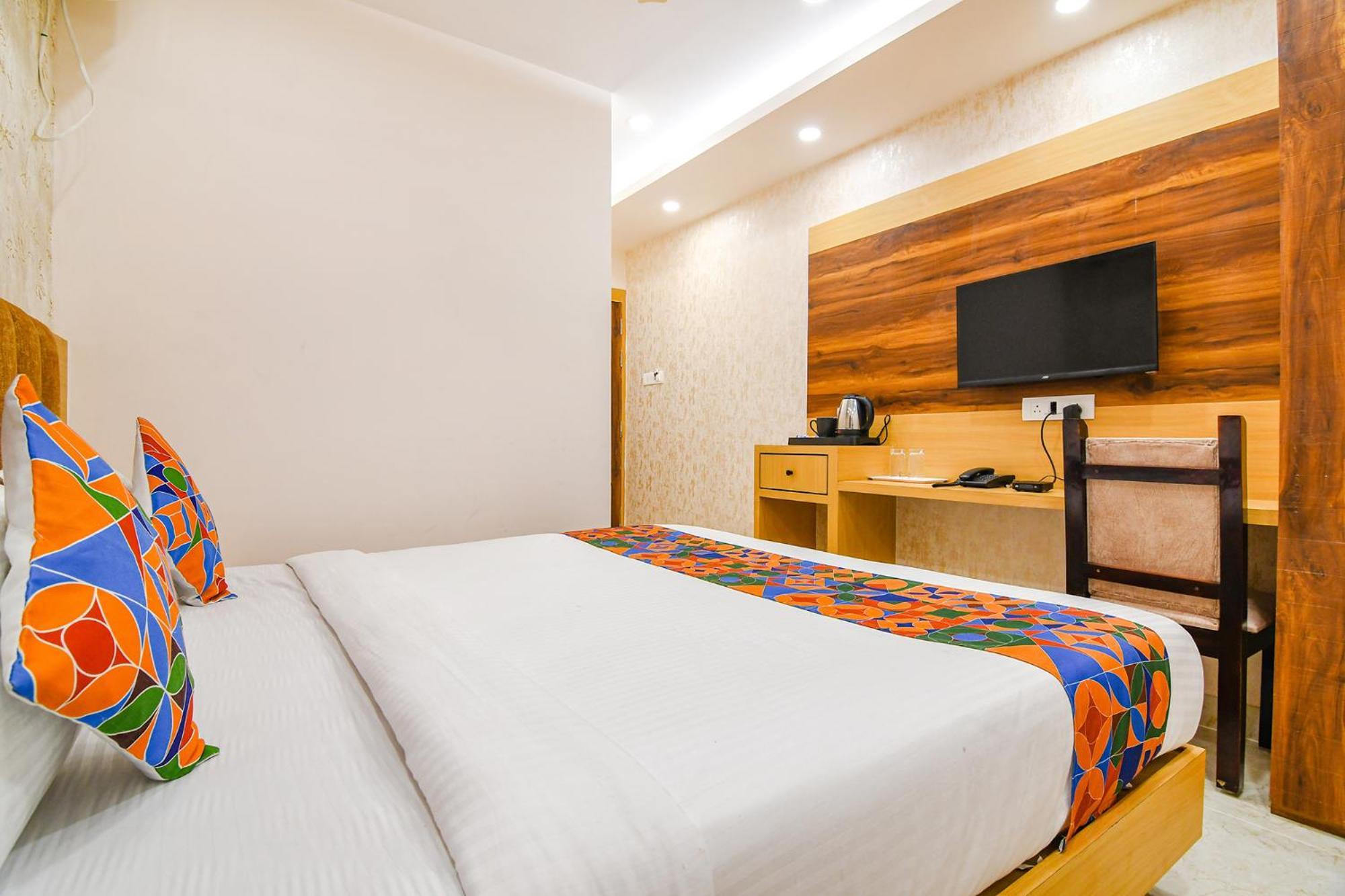 Fabhotel Sonali Golden Palace - Nr Bhubaneswar Railway Station Экстерьер фото