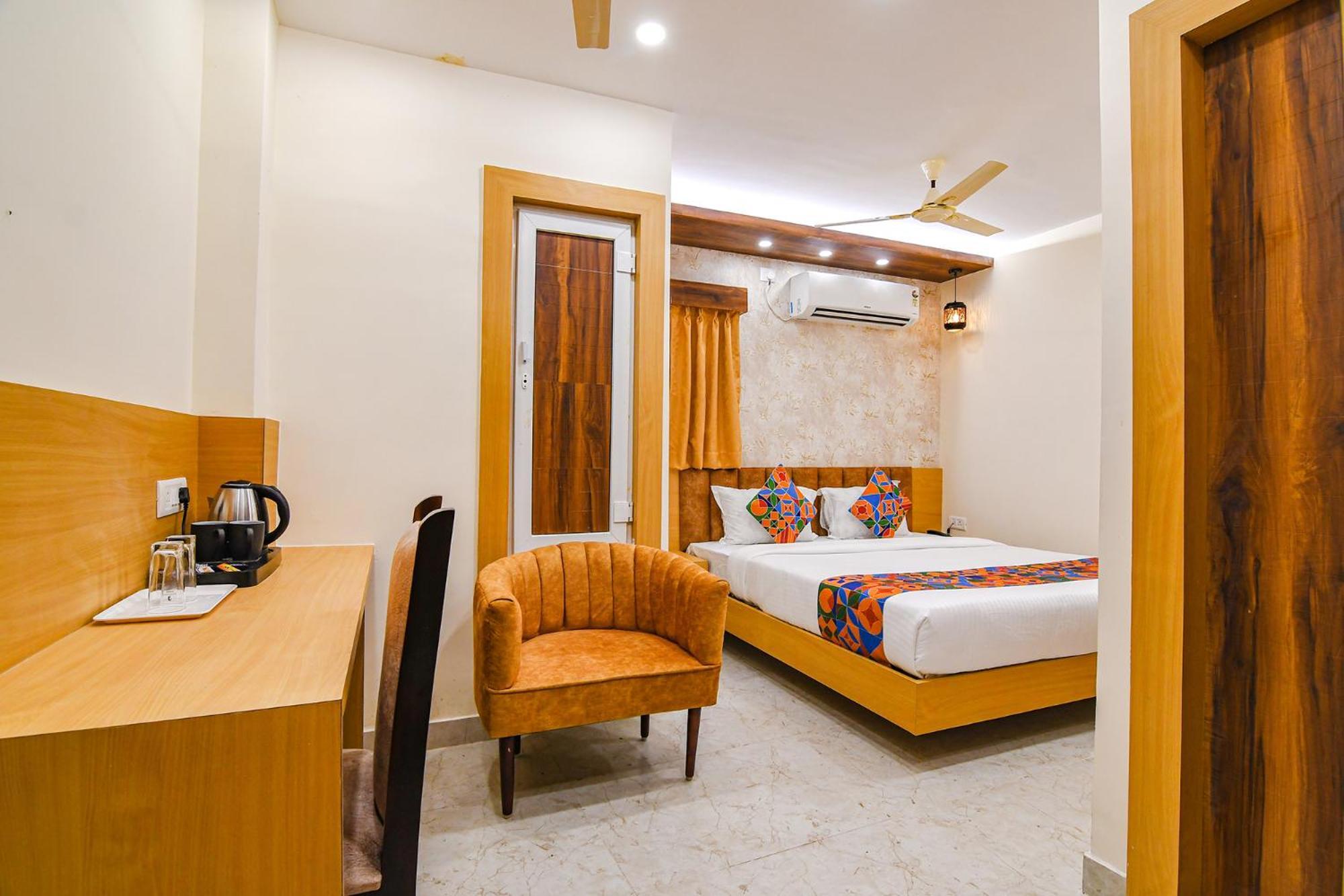 Fabhotel Sonali Golden Palace - Nr Bhubaneswar Railway Station Экстерьер фото
